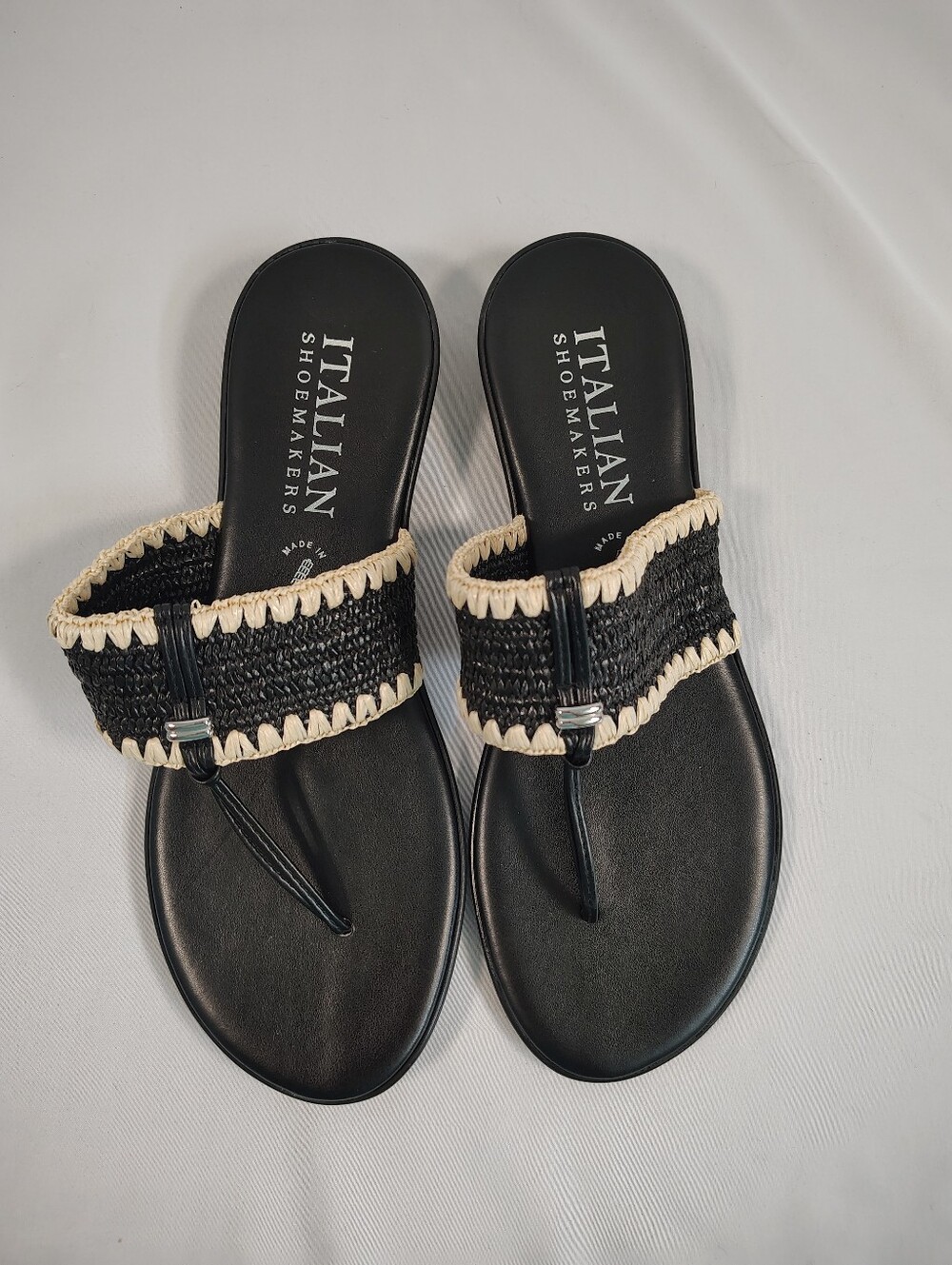 Women's Italian Shoemakers Black and Cream Woven Thong Sandals Sz. 9.5